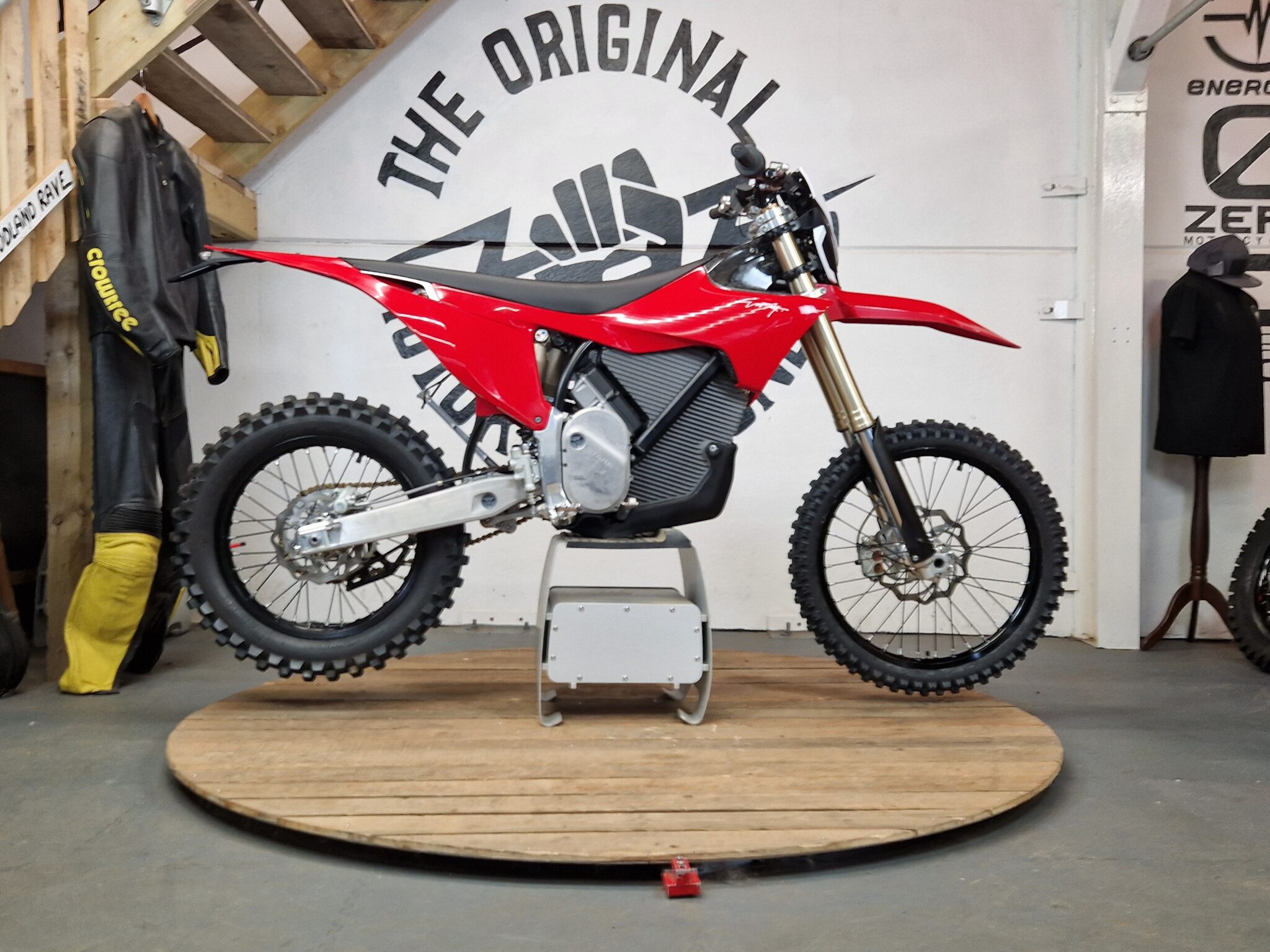 Electric Motorbikes & Motorcycles UK | English Electric Motor Co - Electric Touring Motorcycles For Sale In Uk
