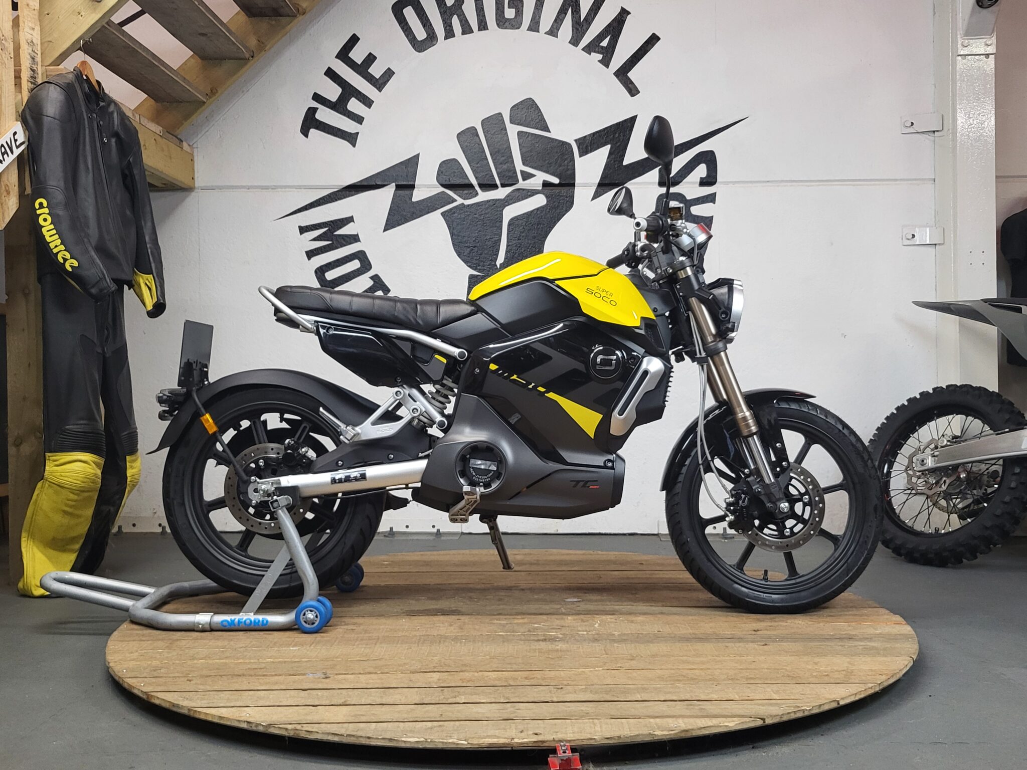 Electric Motorbike Prices In Uk photo